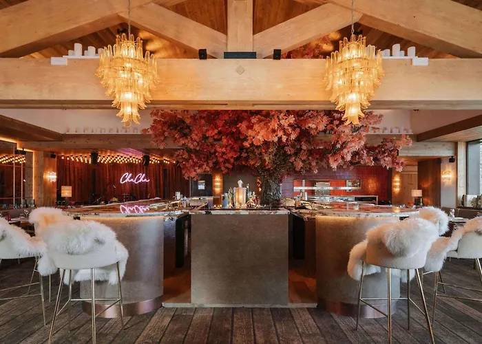 Luxueux Au Coeur De 1850 - Fr-1-830-4